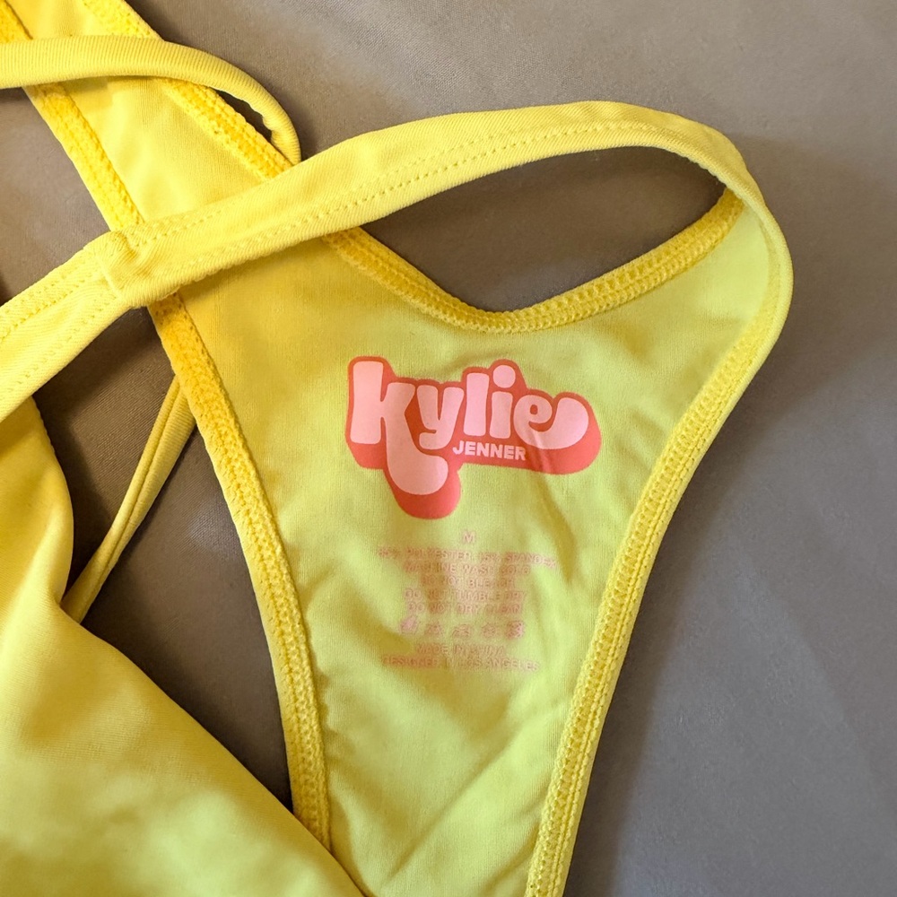 Kylie swim one piece cut out - Picture 5 of 6